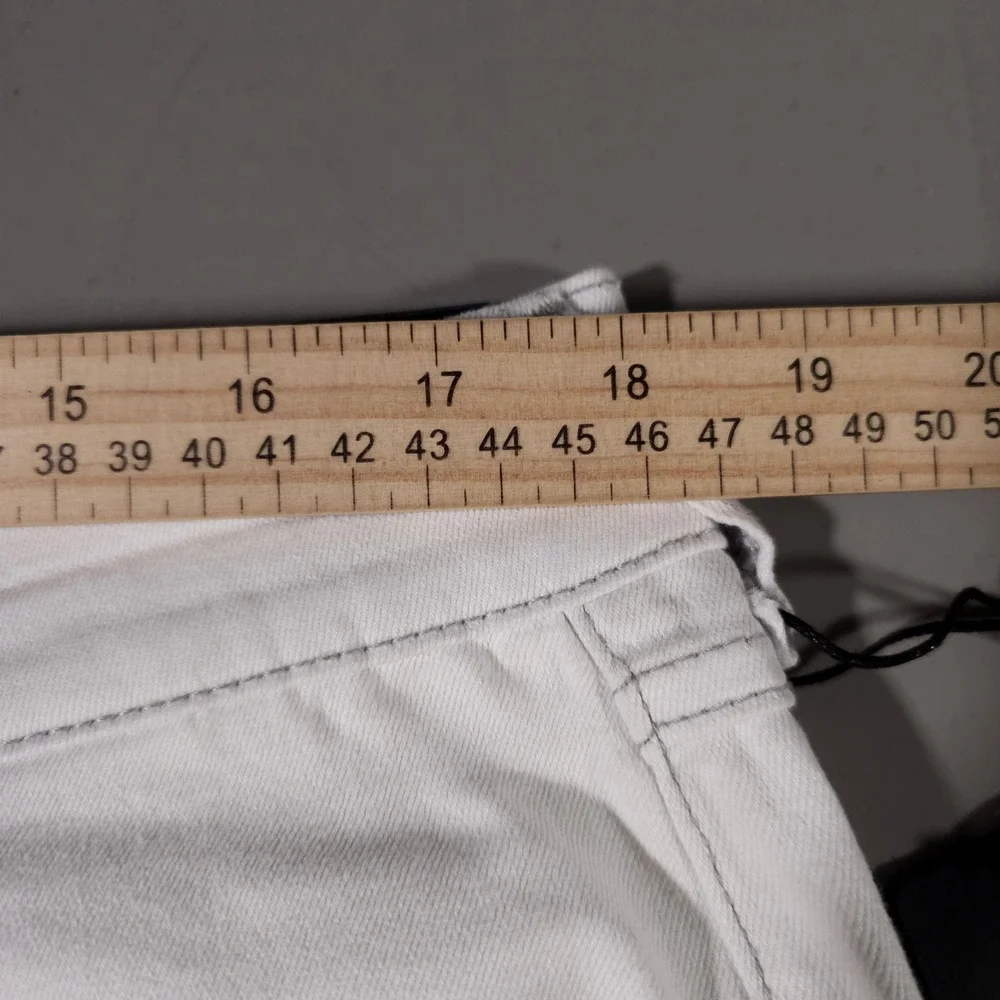 True Religion Geno Relaxed Slim Jeans Mens 36 Optic White Flap Pocket 700217